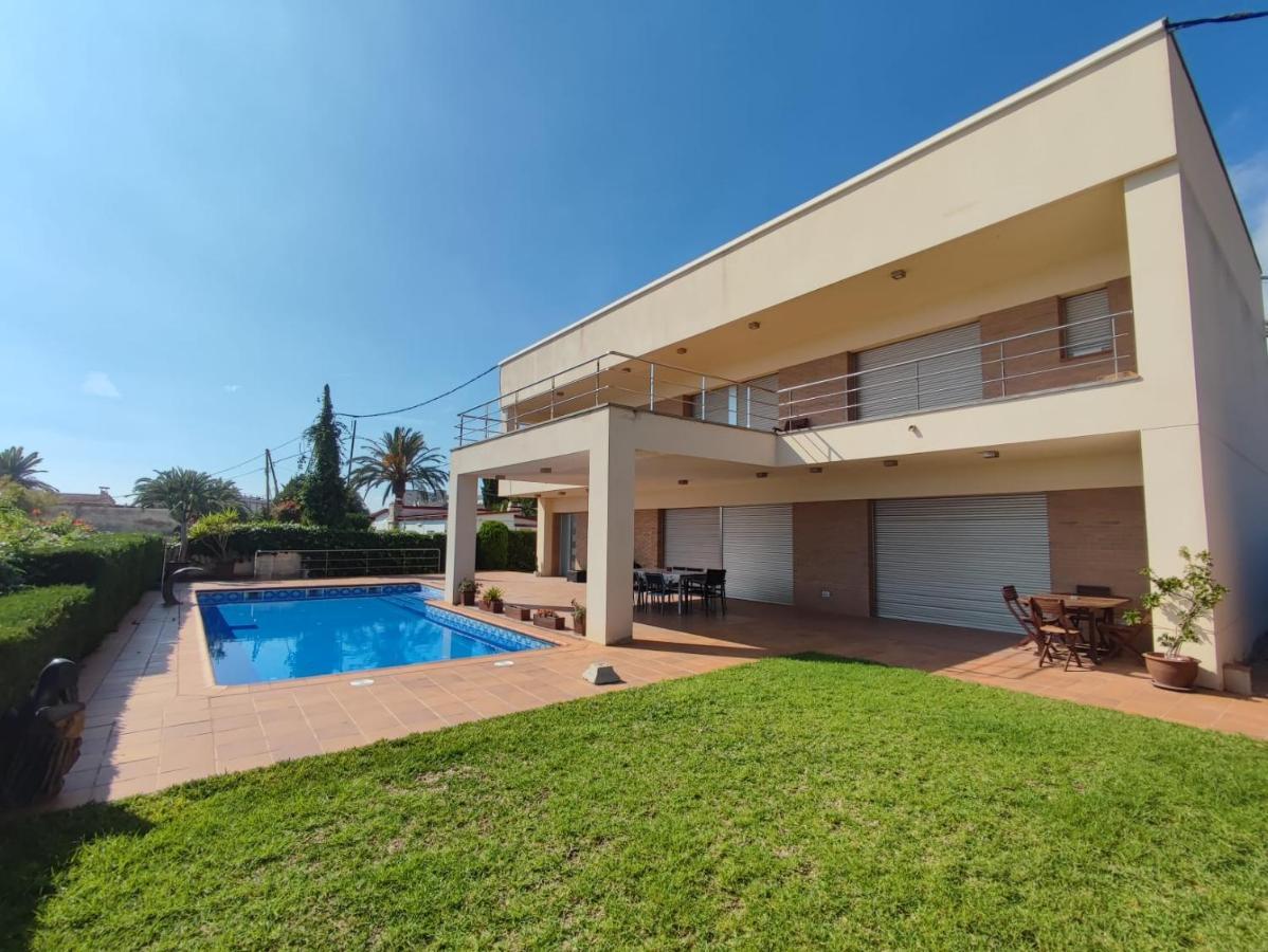 Villa Maricel Alcanar Exterior photo